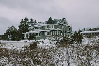 Exterior - Ocean Restaurant in Cape Arundel - Kennebunkport, ME Locally Sourced Restaurants