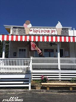 Exterior - Ocracoke Fudge & Ice Cream Shop in Ocracoke, NC Dessert Restaurants
