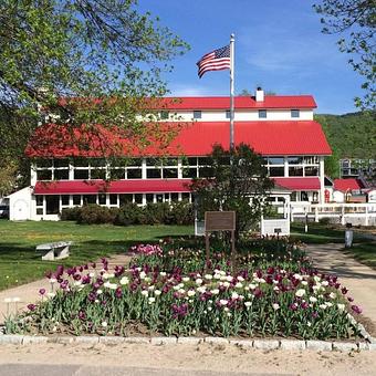 Exterior - One Love Brewery in Lincoln, NH American Restaurants