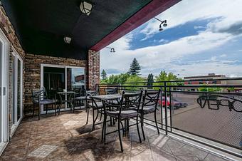 Exterior - Palomino Room in Downtown Red Bluff - Red Bluff, CA American Restaurants