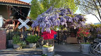 Exterior - Porters - Dining At The Depot in Medford, OR American Restaurants