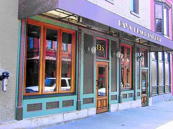 Exterior - Rays Place in Kent, OH American Restaurants