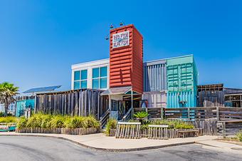 Exterior: Front Exterior - Red Fish Blue Fish in Pensacola Beach - Pensacola Beach, FL American Restaurants