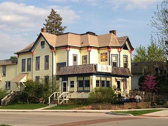 Exterior - Relish in Grinnell, IA American Restaurants