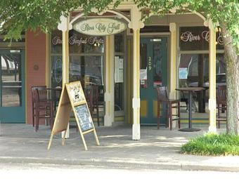 Exterior - River City Grill in Eufaula, AL Steak House Restaurants