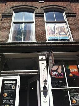 Exterior - Riverside Day Spa & Nails in New Orleans, LA Day Spas Exterior - Riverside Day Spa & Nails in New Orleans, LA Day Spas