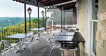 Exterior - Skybar Gourmet Pizza in Eureka Springs Historic District - Eureka Springs, AR Pizza Restaurant