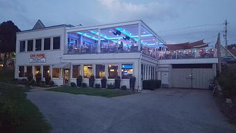 Exterior - Snug Harbor in Grand Haven, MI Bars & Grills