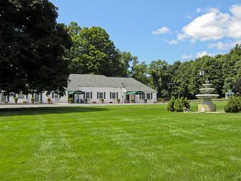 Exterior - Stonehedge Restaurant in West Park, NY American Restaurants