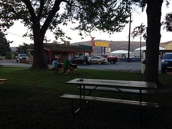 Exterior - Stop & Go Drive Inn in Yakima, WA Hamburger Restaurants