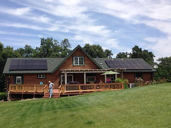 Exterior - SUNPOWER by Hooked on Solar in In the Raley's shopping center - Lincoln, CA Business Services