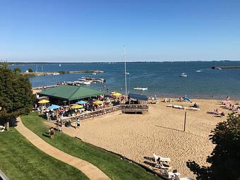 Exterior - Tawas Bay Beach Resort in East Tawas, MI Resorts & Hotels