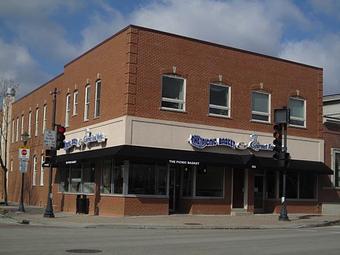 Exterior - The Picnic Basket in Libertyville, IL American Restaurants