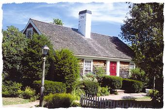 Exterior - The Sun Tavern in Duxbury, MA American Restaurants