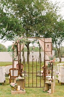 Exterior - Thistlewood Manor & Gardens in South of Kyle - Kyle, TX Nurseries & Garden Centers