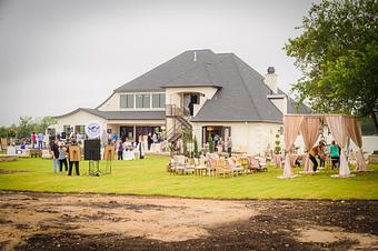 Exterior - Thistlewood Manor & Gardens in South of Kyle - Kyle, TX Nurseries & Garden Centers