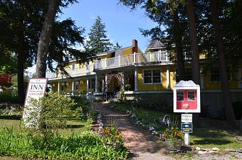 Exterior - The Point at Thornewood Inn in Great Barrington, MA American Restaurants