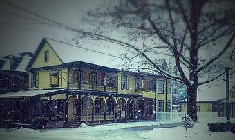 Exterior - Tomato Pie Cafe in Lititz, PA American Restaurants