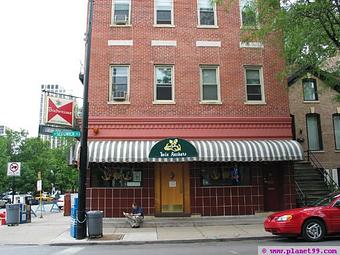 Exterior - Twin Anchors Restaurant & Tavern in Old Town - Chicago, IL Barbecue Restaurants