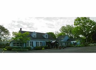 Exterior - Villa Paul Restaurant in Hampton Bays, NY Italian Restaurants
