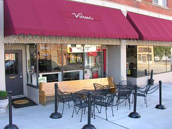 Exterior - Vitonne's in Decatur, AL American Restaurants