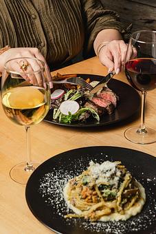 Product - Red Roost Tavern in Downtown-Central Business District - Cincinnati, OH American Restaurants