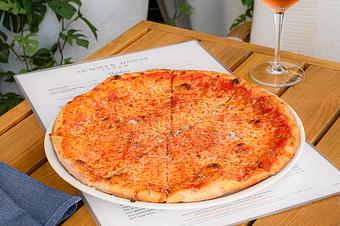 Product: Pizza with tomato sauce and melted cheese - Summer House - Las Vegas in Las Vegas, NV Restaurants/Food & Dining