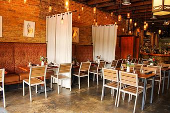 Interior - Wahoo! Grill in Decatur / Oakhurst / Atlanta - Decatur, GA Seafood Restaurants