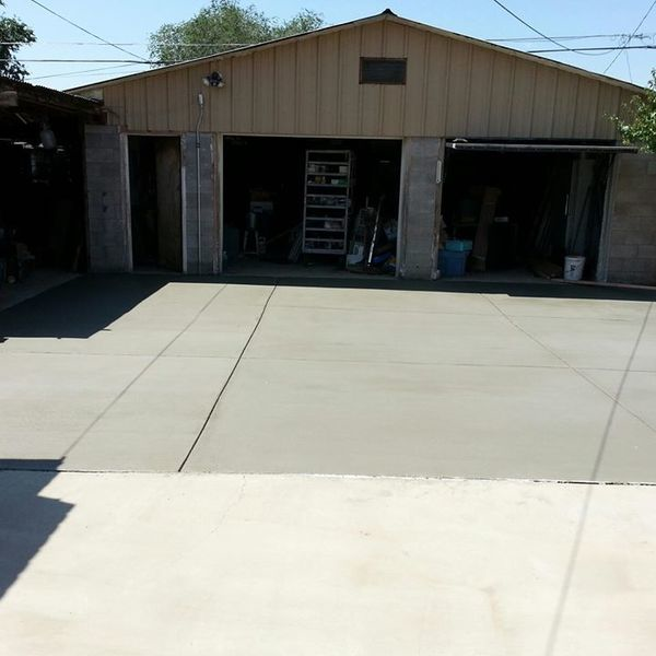 Photos of Our Business - Driveway Contractor Milwaukee - Photo (19470)