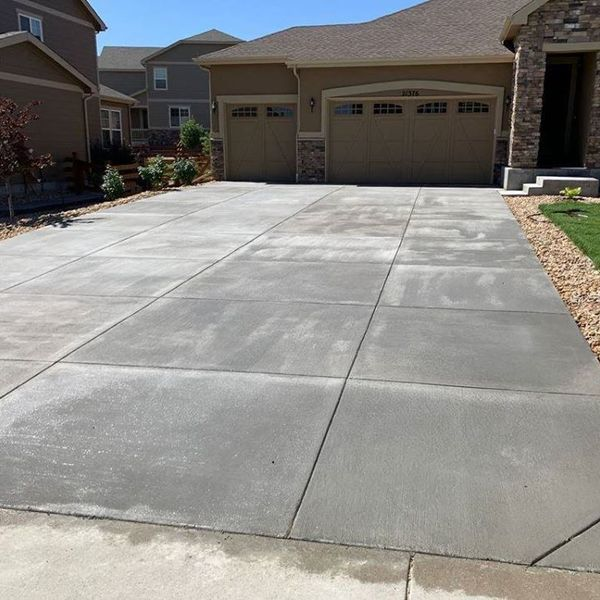 Photos of Our Business - Driveway Contractor Milwaukee - Photo (19476)