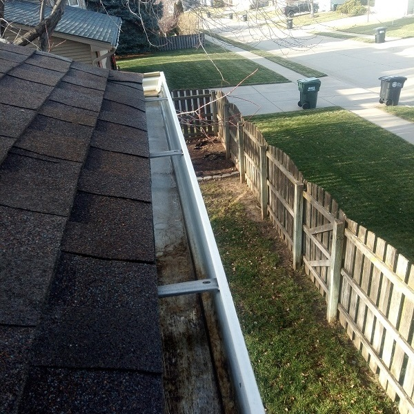 We Get Gutters Clean Long Beach - We Get Gutters Clean Long Beach - Photo (58065)