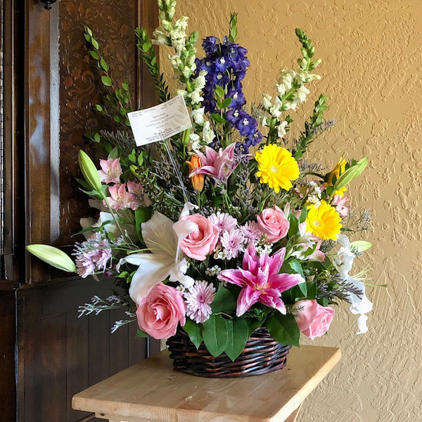 Enchanted Florist - Enchanted Florist - Photo (90851)