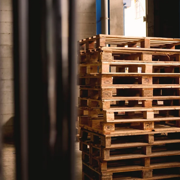 Photos of Our Business - Pallet and Supply Solutions - Photo (117265)