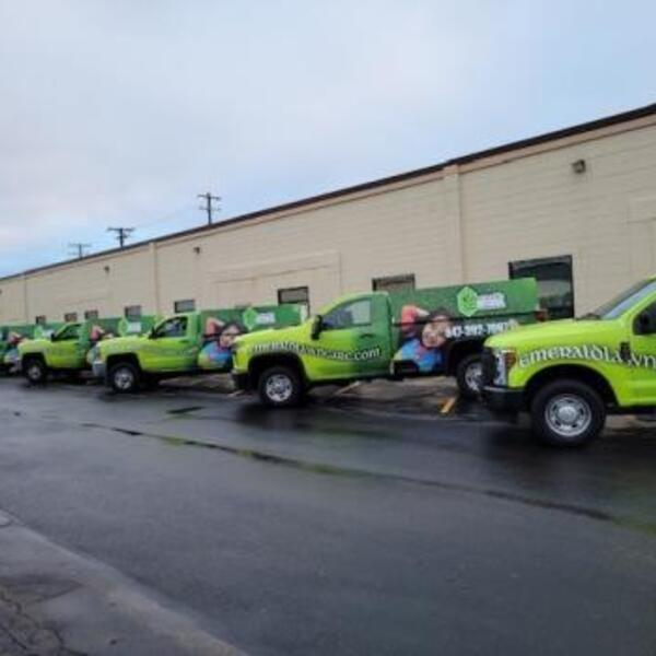 Photos of Our Business - Emerald Lawn Care - Photo (168889)
