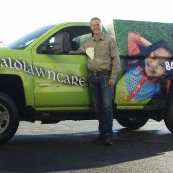 Photos of Our Business - Emerald Lawn Care - Photo (168890)