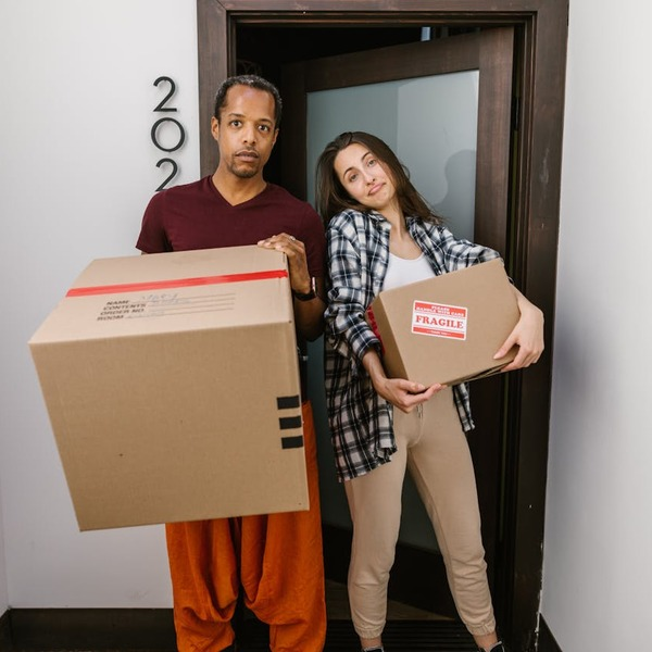 Photos of Our Business - Yalaha Movers - Photo (223888)
